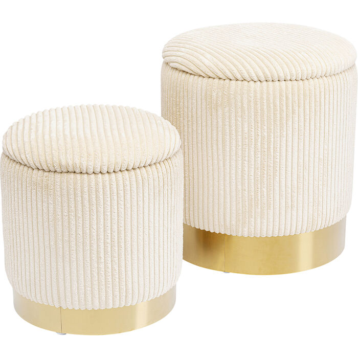 Se KARE DESIGN Plush skammel, m. opbevaringsplads, rund - creme fløjl og guld stål (sæt af 2) ❤ Kæmpe udvalg i Kare Design - Køb online på udsalg og tilbud lige nu ❤ Hurtig levering til lave fragtpriser - Varenummer: Boboonline-86555 og barcode / Ean: 4025621865124 på lager - Udsalg på Møbler,Puffer og skamler,Skamler og taburetter,
Møbler,
Puffer og skamler,
Dagligstue,
Stole til stuen, Store besparelser – op til 67% - Store besparelser på over 2.281 brands