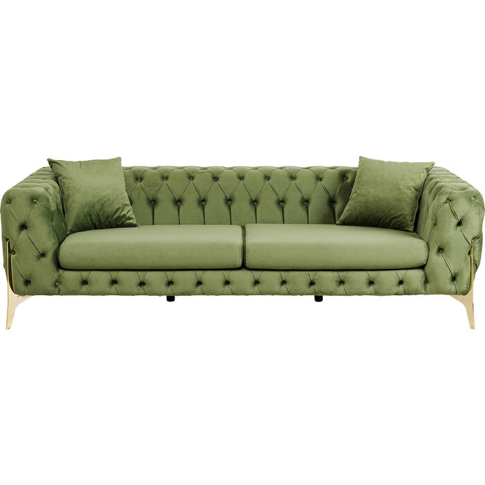 Se KARE DESIGN Bellissima 3 pers. sofa, Chesterfield, m. 2 puder - grøn fløjl og messing stål ❤ Kæmpe udvalg i Kare Design - Køb online på udsalg og tilbud lige nu ❤ Meget billig fragt og hurtig levering - Varenummer: Boboonline-86585 og barcode / Ean: 4025621866589 på lager - Udsalg på Møbler,Sofaer,3 personers sofaer,
Møbler,
Sofaer,
Chesterfield sofaer,
Stofsofaer,
Da Spar stort – op til 59% - Over 2.739 kendte brands på stort udsalg