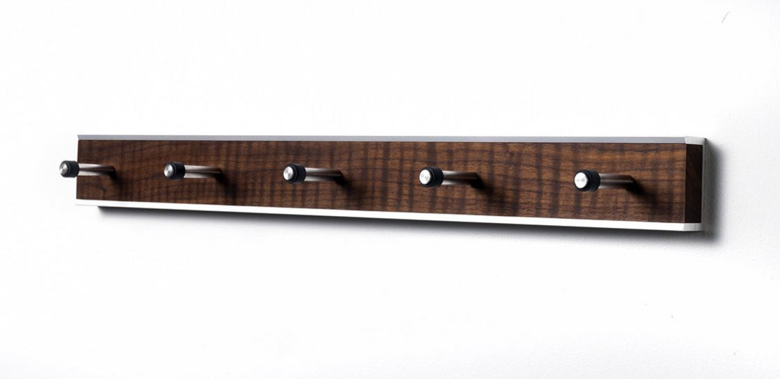 Se KR35- Knagerække, bredde 60 cm, fem forskellige finish Valnød og stål ❤ Kæmpe udvalg i 3-nordic - Køb online på udsalg og tilbud lige nu ❤ Billig fragt og hurtig levering - Varenummer: 3-nordic-5278-6585 og barcode / Ean: på lager - Udsalg på Entre - Knagerækker Få op til 69% i rabat - Shop populære mærker fra over 2.739 brands