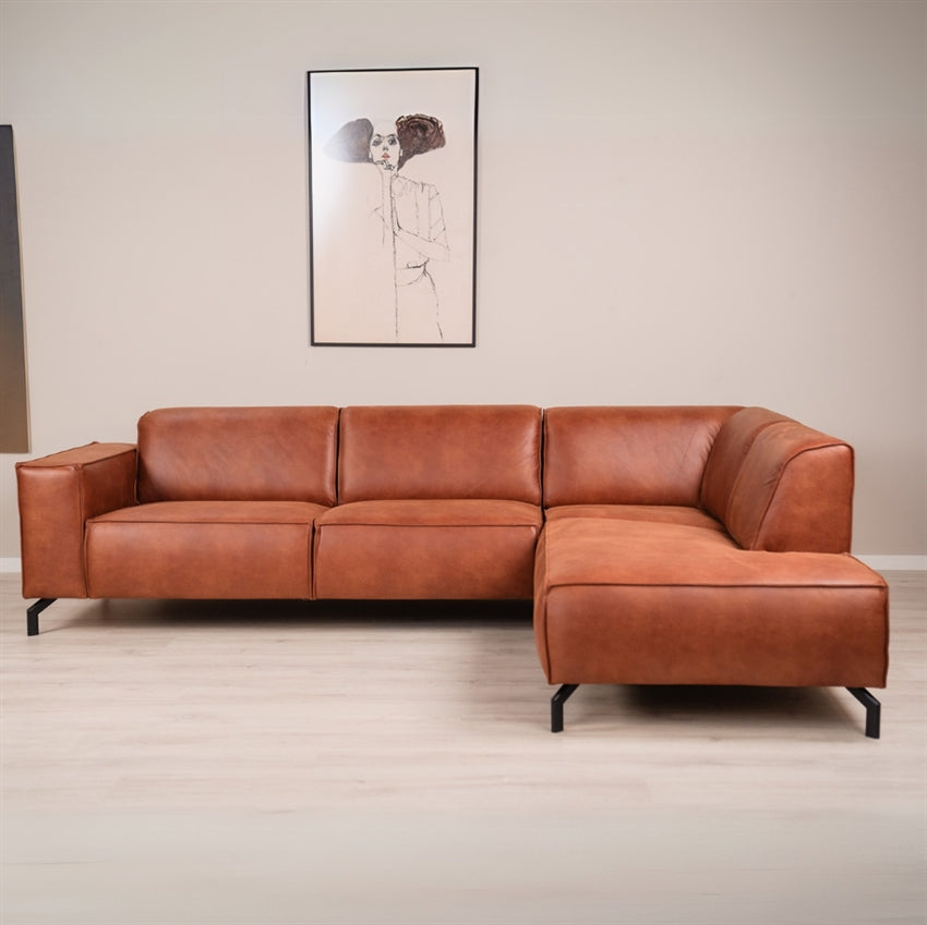 Scandinavian Living Kalle højrevendt hjørnesofa i brun med sorte ben