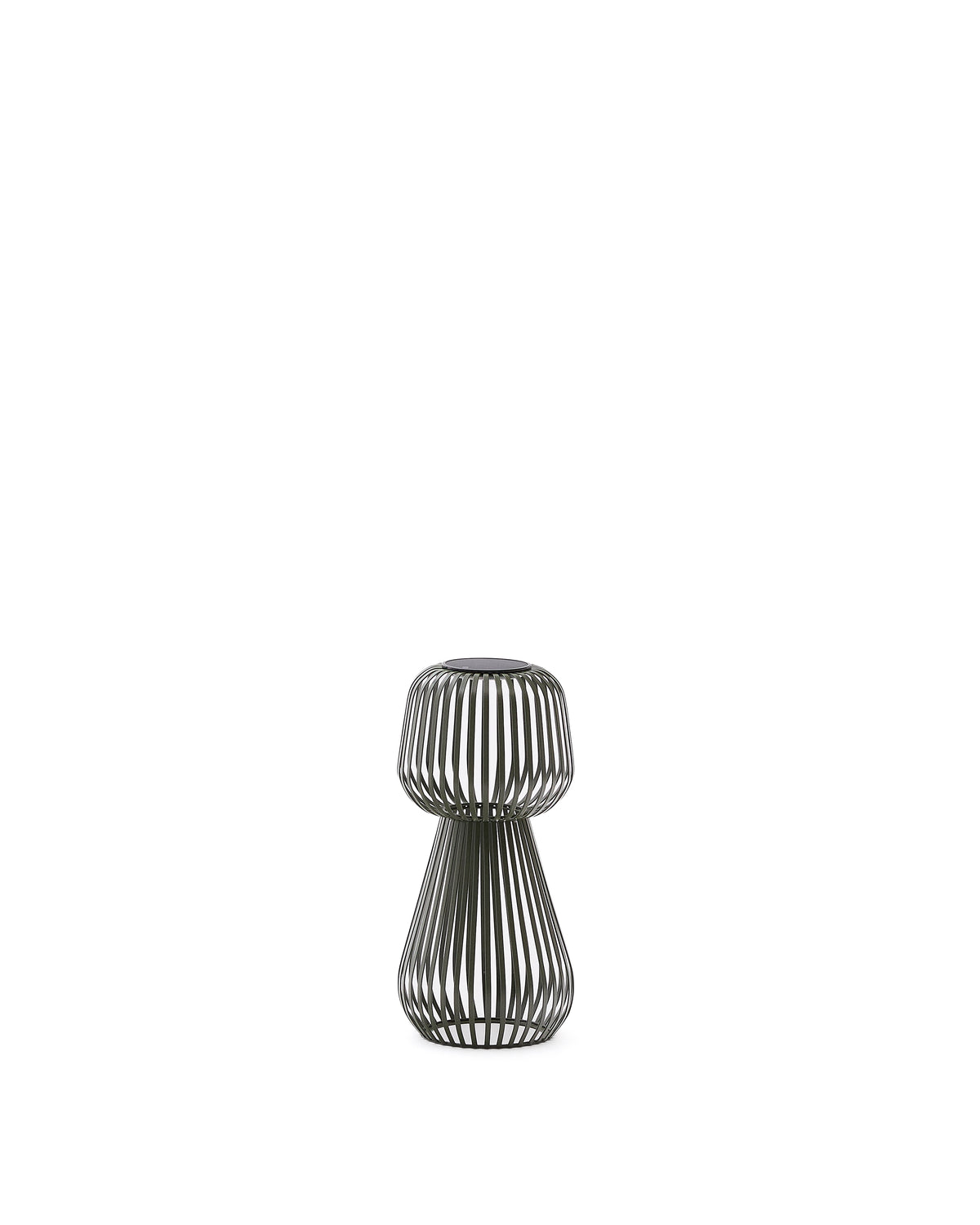 Se KAVE HOME Reiba udendørs bordlampe, bærbar, m. aftageligt solpanel - grøn metal ❤ Kæmpe udvalg i Kave Home - Køb online på udsalg og tilbud lige nu ❤ Meget billig fragt og hurtig levering: 1 - 2 hverdage - Varenummer: Boboonline-118025 og barcode / Ean: 8447305026052 på lager - Udsalg på Interiør,Belysning,Udendørsbelysning,
Udendørs møbler,
Havetilbehør,
Terrasse og have,
Udendørs - diverse, Spar op til 51% - Over 785 kendte brands på udsalg
