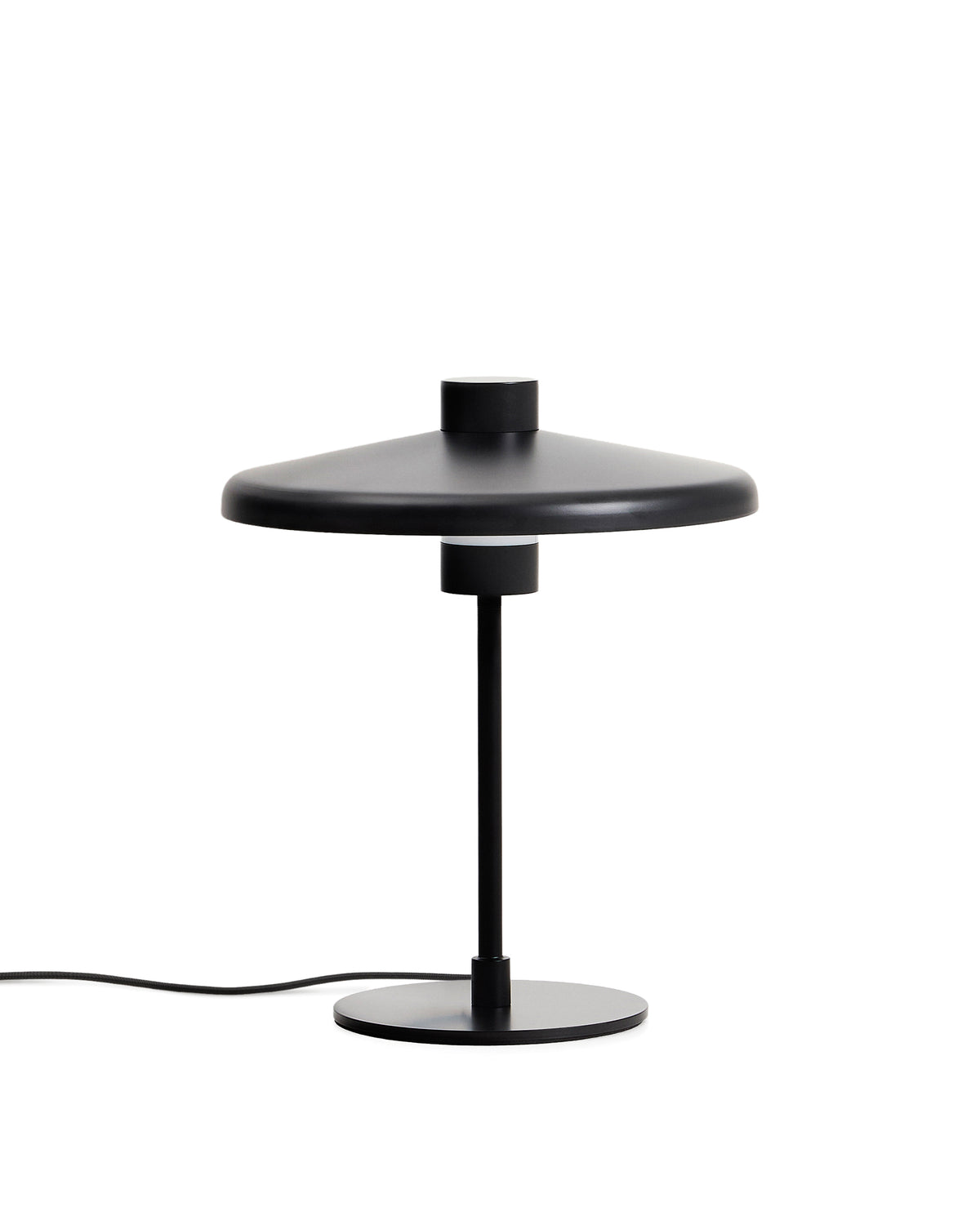 Se KAVE HOME Nuvira bordlampe - sort satin metal ❤ Kæmpe udvalg i Kave Home - Køb online på udsalg og tilbud lige nu ❤ Meget billig fragt og hurtig levering: 1 - 2 hverdage - Varenummer: Boboonline-123825 og barcode / Ean: 8447305031094 på lager - Udsalg på Interiør,Belysning,Lamper,Bordlamper,
Interiør,
Belysning,
Lamper,
Billige lamper,
Bi Spar op til 51% - Over 785 kendte brands på udsalg