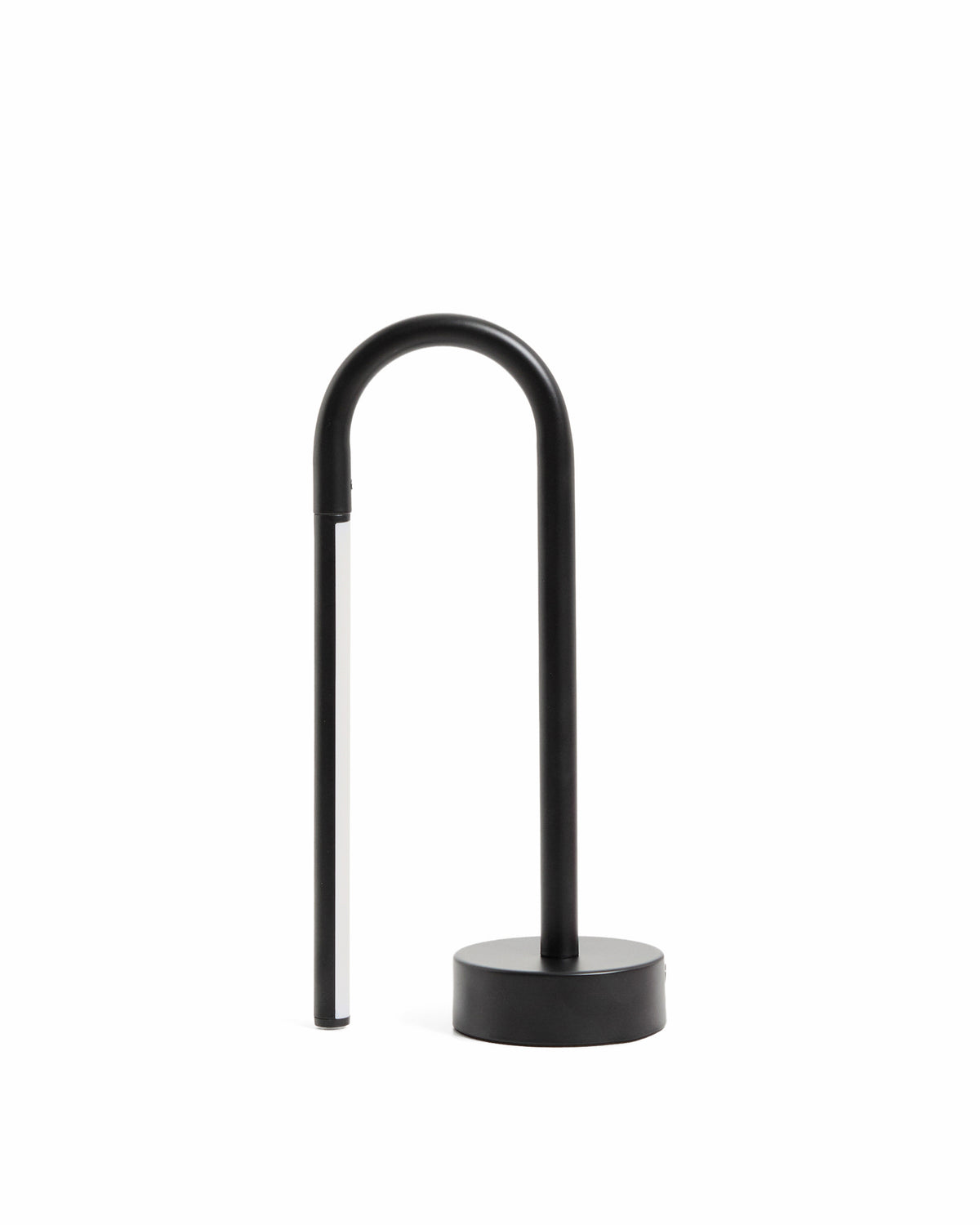Se KAVE HOME Bow bærbar bordlampe, genopladelig - sort aluminium ❤ Kæmpe udvalg i Kave Home - Køb online på udsalg og tilbud lige nu ❤ Meget billig fragt og hurtig levering: 1 - 2 hverdage - Varenummer: Boboonline-123623 og barcode / Ean: 8447305104774 på lager - Udsalg på Interiør,Belysning,Lamper,Genopladelige lamper,
Interiør,
Belysning,
Lamper,
Dagligstue, Spar op til 51% - Over 785 kendte brands på udsalg
