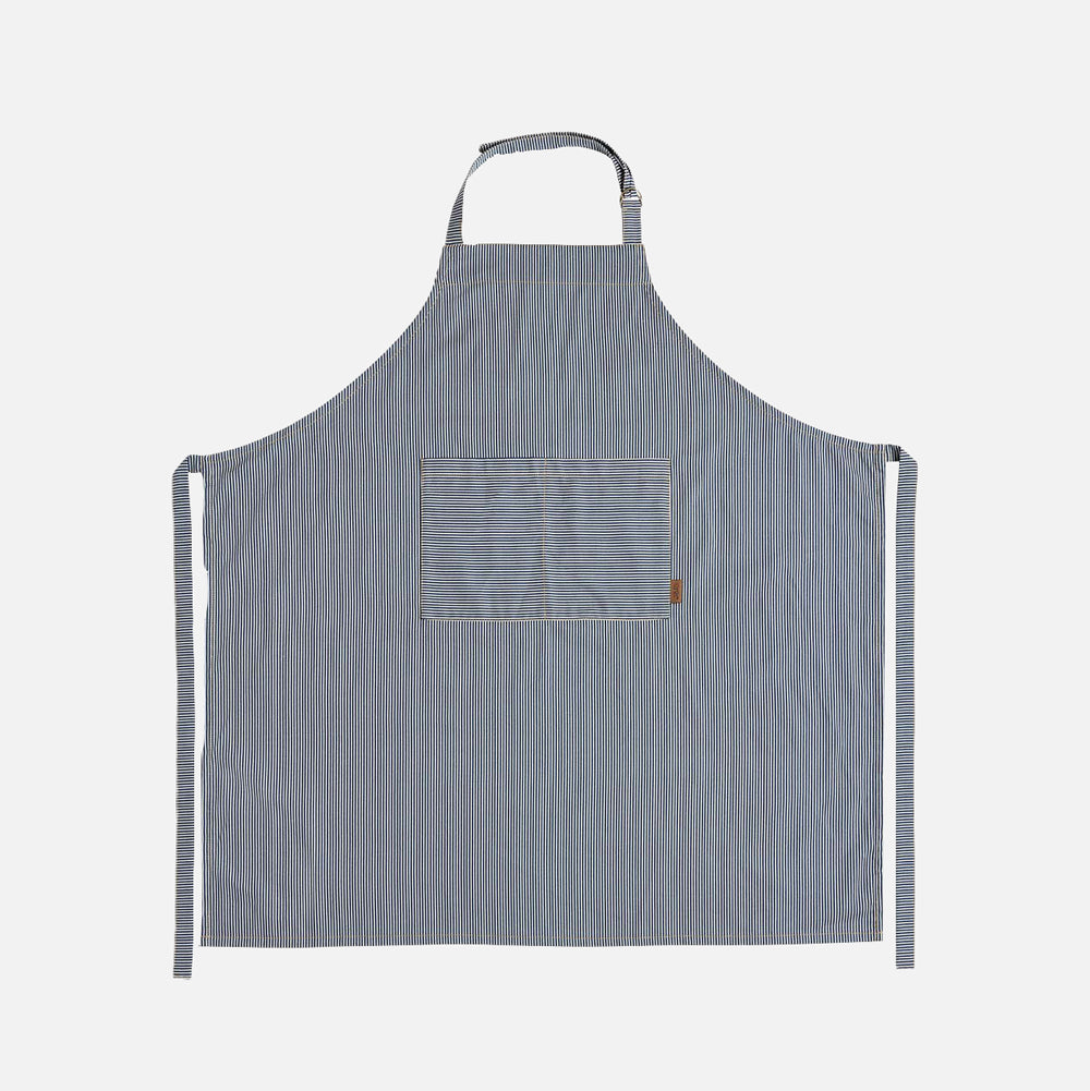 Se OYOY Living Design STRIPED DENIM Forklæde ❤ Kæmpe udvalg i OYOY Living Design - Køb online på udsalg og tilbud lige nu ❤ Meget billig fragt og hurtig levering - Varenummer: HomeFeeling-4855 og barcode / Ean: 5712195076085 på lager - Udsalg på Alt i køkkenting og borddækning - Køkkentekstiler - Gaveidé under 300 Spar helt op til 73% - Over 739 kendte brands på udsalg