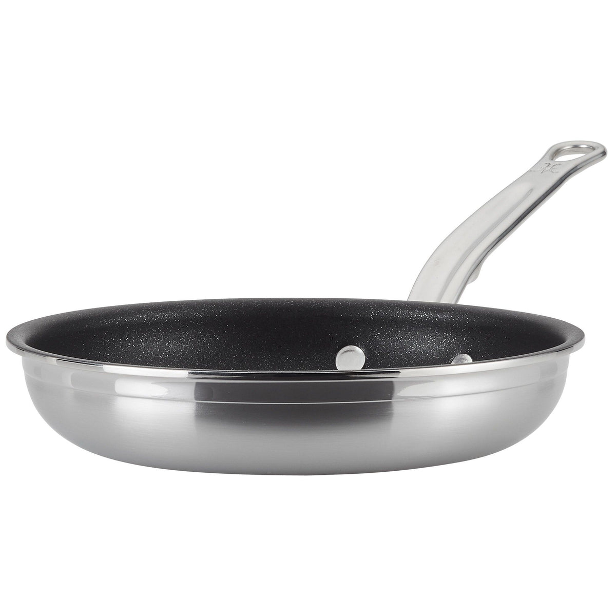 Hestan ProBond non-stick stegepande med en diameter på 22 centimeter