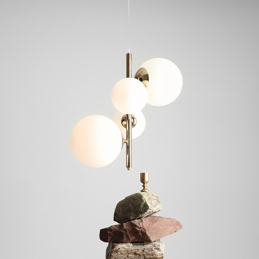 Se Dizzy - Loftlampe i guldfarvet metal og hvidt glas ❤ Kæmpe udvalg i 3-nordic - Køb online på udsalg og tilbud lige nu ❤ Billig fragt og hurtig levering - Varenummer: 3-nordic-3265 og barcode / Ean: på lager - Udsalg på Lamper - Loftlamper - pendler - Hjørnelamper Få op til 63% i rabat - Find over 1.798 brands på udsalg
