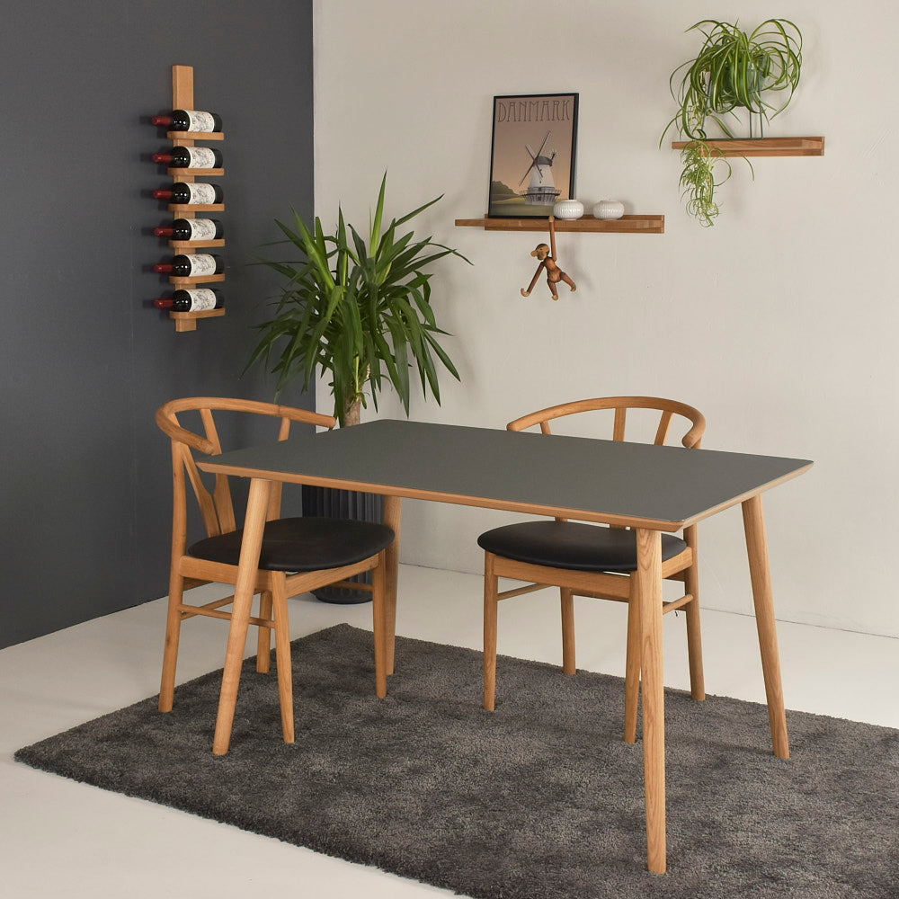Se Wilma - Spisebord i 6 linoleumsfarver, 90 x 140 cm. Grå ❤ Kæmpe udvalg i 3-nordic - Køb online på udsalg og tilbud lige nu ❤ Lav fragtpris og hurtig levering - Varenummer: 3-nordic-3958-5827 og barcode / Ean: på lager - Udsalg på Spisestue - Spiseborde - Alle spiseborde Op til 61% rabat - Kendte mærker på udsalg – over 1.329 brands