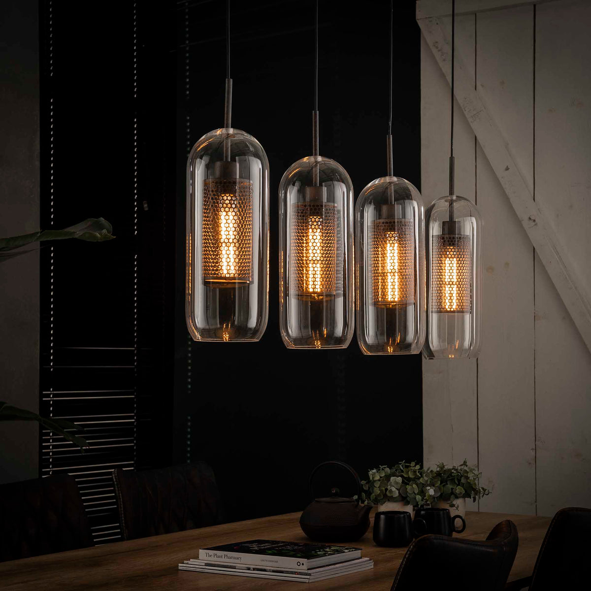 Se Mirroor - Loftlampe i glas med metal detalje. ❤ Kæmpe udvalg i 3-nordic - Køb online på udsalg og tilbud lige nu ❤ Billig fragt og hurtig levering - Varenummer: 3-nordic-1485 og barcode / Ean: på lager - Udsalg på Tilbud - One of a kind Op til 63% rabat - 2.739 brands med vilde rabatter