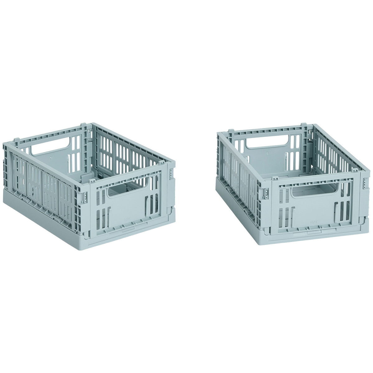 To små HAY Colour Crate Mini opbevaringskasser i dusty blue