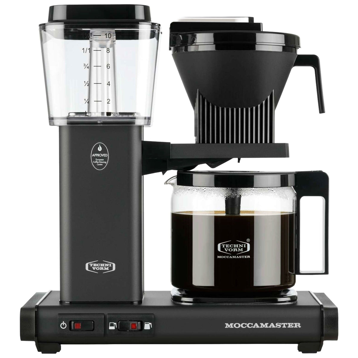 Moccamaster Optio kaffemaskine i matt black på et køkkenbord