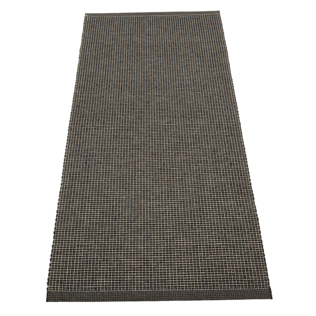 Pappelina Emm gulvtæppe i black/linen med grafisk mønster, 180 x 70 cm