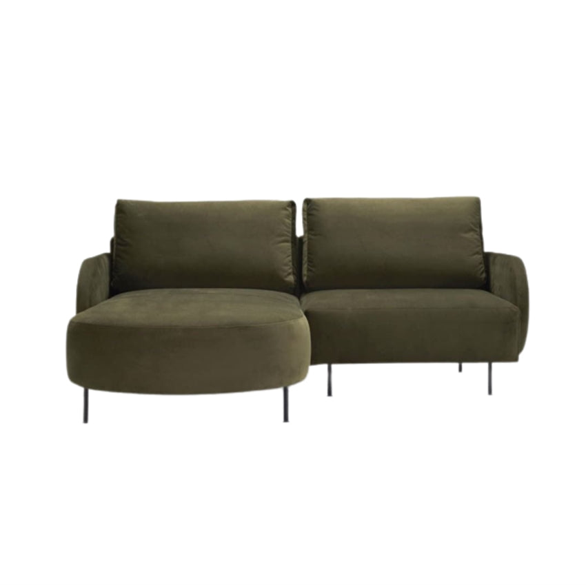 Nordly Nabran 2-personers sofa med chaiselong i dyb grøn velvet