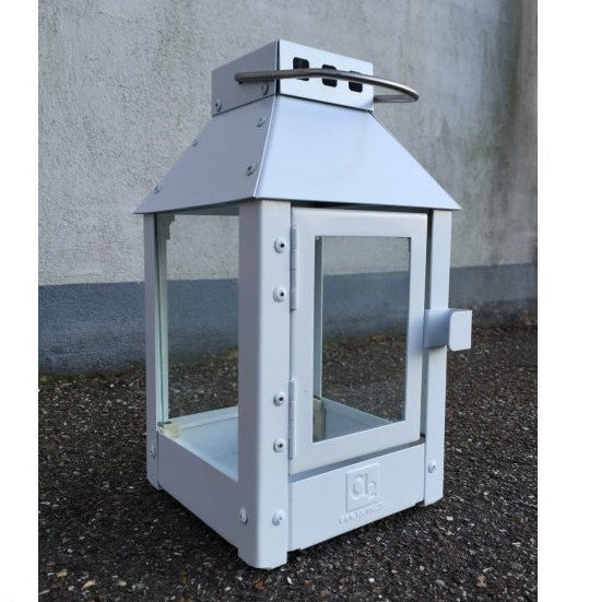 Se Marco - Lanterne, 5 farver, 12,5 x 12,5 x 25 cm Galvaniseret - Hvid ❤ Kæmpe udvalg i 3-nordic - Køb online på udsalg og tilbud lige nu ❤ Billig fragt og hurtig levering - Varenummer: 3-nordic-2387-4374 og barcode / Ean: på lager - Udsalg på Boligtilbehør - Accessories Spar helt op til 57% - Kæmpe udsalg på over 739 brands