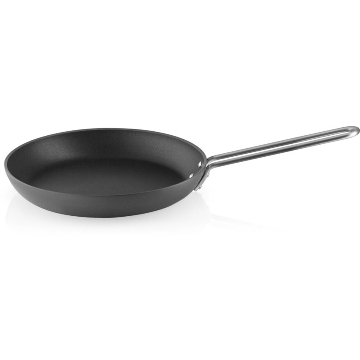 Eva Trio Dura Line stegepande på 28 cm fra Eva Solos serie af gryder og pander