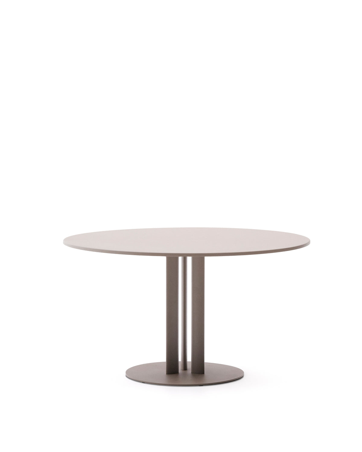 Se KAVE HOME Sedalis havebord, rund - taupe aluminium og stål (Ø12) ❤ Kæmpe udvalg i Kave Home - Køb online på udsalg og tilbud lige nu ❤ Meget billig fragt og hurtig levering: 1 - 2 hverdage - Varenummer: Boboonline-118147 og barcode / Ean: 8433840985244 på lager - Udsalg på Udendørs møbler,Haveborde,
Udendørs møbler,
Runde haveborde,
Terrasse og have,
Alle udendørs møbler Spar op til 51% - Over 785 kendte brands på udsalg