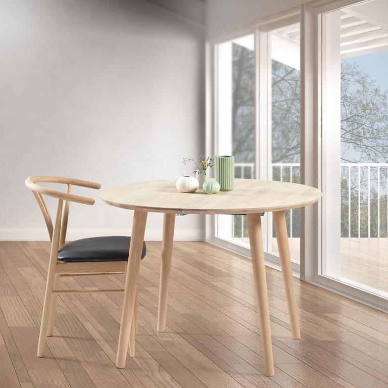 Se DT 100 - Rundt spisebord ø 100 cm. med 1 tillægsplade, i massiv eg Olieret ❤ Kæmpe udvalg i 3-nordic - Køb online på udsalg og tilbud lige nu ❤ Super billig fragt og lynhurtig levering - Varenummer: 3-nordic-215-1610 og barcode / Ean: på lager - Udsalg på Spisestue - Spiseborde - Nordiske designs - enkelt, tidløst og elegant Spar helt op til 73% - Kæmpe udsalg på over 739 brands