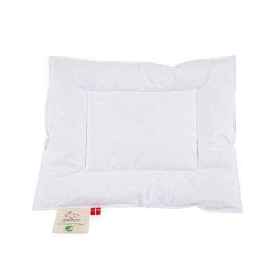 Se OMTANKE Økologisk babypude 40x45 cm på tilbud! Billig fragt & hurtig levering (1-2 hverdage). Spar op til 56% på udsalg.