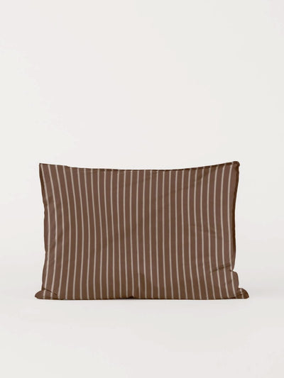 Se DAWN Percale Pudebetræk (50x70) - Chocolate Stripes - Brunt på udsalg! Billigt tilbud - Spar op til 52%. Hurtig levering: 1-2 hverdage.