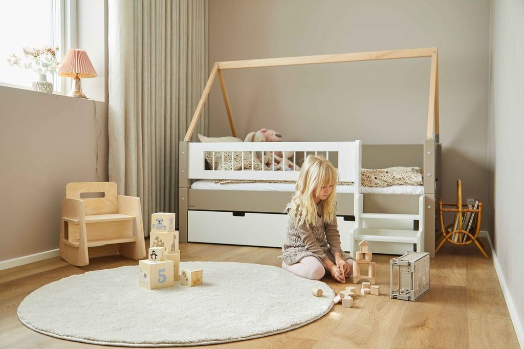 Se Manis-HÂ Mimer Enkeltseng med sprosset sengehest og skuffer - 160 cmÂ -Â 90x160 ❤ Kæmpe udvalg i Manis-H - Køb online på udsalg og tilbud lige nu ❤ Super billig fragt og lynhurtig levering - Varenummer: Boboonline-124388 og barcode / Ean: på lager - Udsalg på Møbler,Senge og madrasser Spar helt op til 79% - Over 739 kendte brands på udsalg