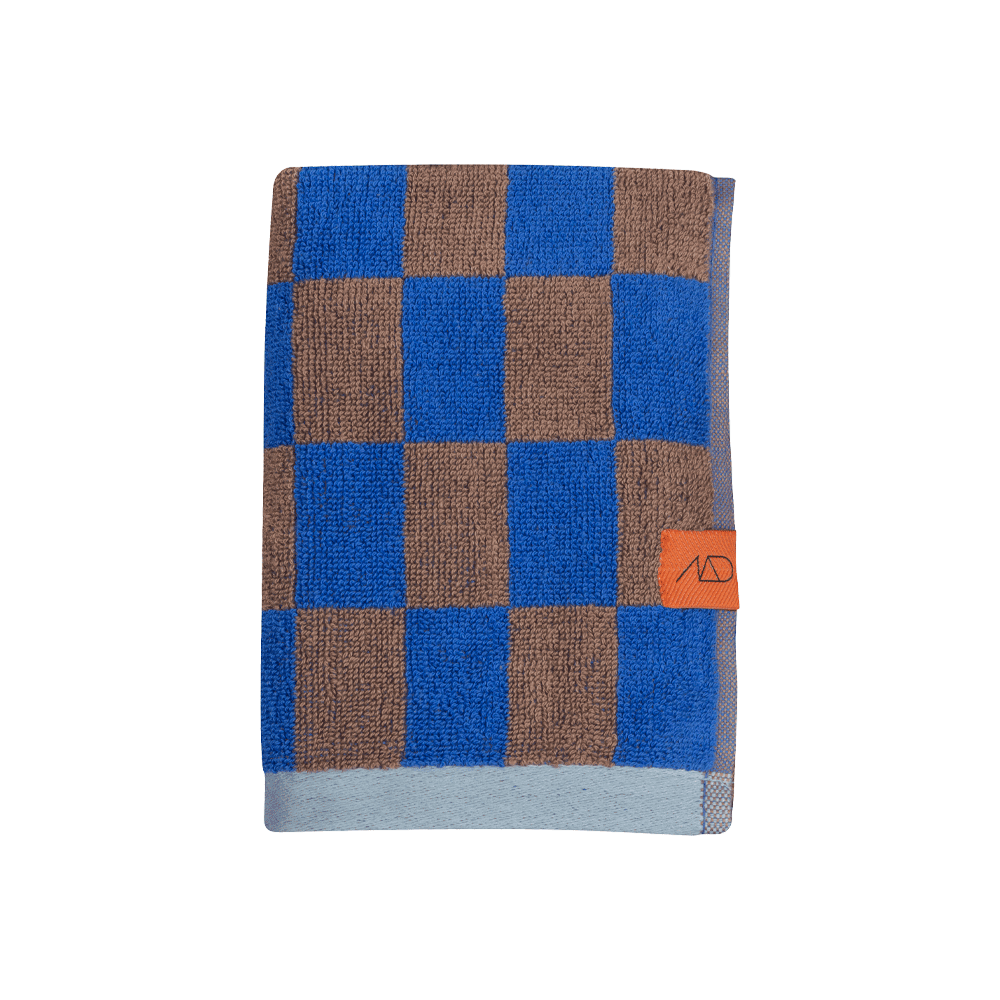 Se Mette Ditmer RETRO Økologisk håndklæde - Koboltblå - 50x90 cm ❤ Kæmpe udvalg i Mette Ditmer - Køb online på udsalg og tilbud lige nu ❤ Lav fragtpris og hurtig levering - Varenummer: HomeFeeling-10034 og barcode / Ean: 5706241952331 på lager - Udsalg på Alt til badeværelset - Håndklæder Få op til 69% i rabat - Over 1.798 brands samlet på udsalg