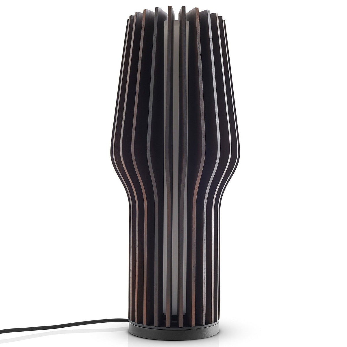 Bærbar Eva Solo Radiant lampe i røget eg