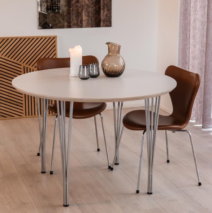 Se tilbud på DT 100 rundt spisebord i hvid laminat, ø 90 cm. Billigt udsalg! Stort online udvalg. Hurtig levering: 1-2 hverdage. Varenummer: 3NDC-5718-6747. Spar op til 52%.