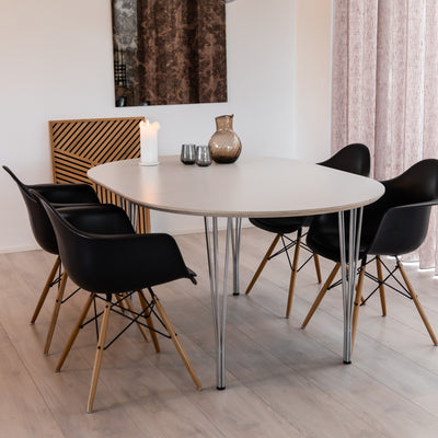 Se billigt tilbud på DT 100 rundt spisebord med 2 tillægsplader i hvid laminat. Ø 120 cm. + 2 x 50 cm. Stort udvalg, hurtig levering, billig fragt. Udsalg på Spiseborde. Spar op til 59%.