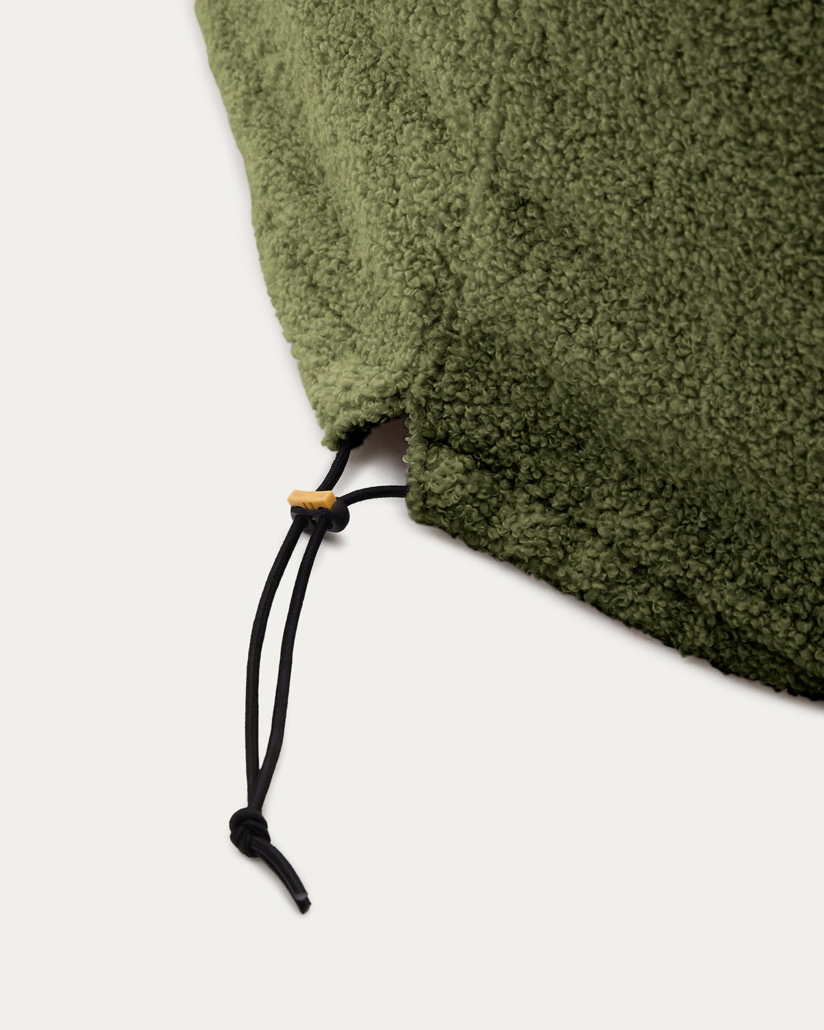 Se KAVE HOME Kaeli fodstøtte med aftageligt betræk i grøn bouclé Ø 120 cm ❤ Kæmpe udvalg i Kave Home - Køb online på udsalg og tilbud lige nu ❤ Meget billig fragt og hurtig levering: 1 - 2 hverdage - Varenummer: Boboonline-113975 og barcode / Ean: 8447305017425 på lager - Udsalg på Møbler,Stole,Lænestole,
Juli deals Spar op til 51% - Over 785 kendte brands på udsalg