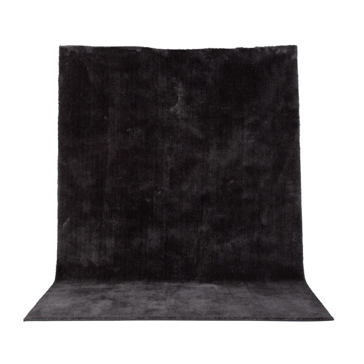 Se VENTURE DESIGN Undra gulvtæppe - mørkegrå viskose (250x350) ❤ Kæmpe udvalg i Venture Design - Køb online på udsalg og tilbud lige nu ❤ Super billig fragt og lynhurtig levering - Varenummer: Boboonline-50524 og barcode / Ean: 7350107086746 på lager - Udsalg på Interiør,Plaids, gulvtæpper og sengetæpper mm.,Gulvtæpper,
Plaids, gulvtæpper og sengetæpper mm.,
Tæpper til stuen,
Tæpper til entré, Få op til 67% i rabat - Shop udsalg fra mere end 1.798 mærker