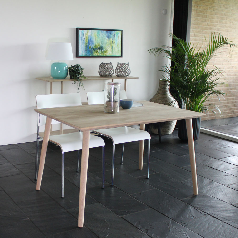Se Acto - Spisebord i massiv eg, 80 x 120 cm Olieret ❤ Kæmpe udvalg i 3-nordic - Køb online på udsalg og tilbud lige nu ❤ Lav fragtpris og hurtig levering - Varenummer: 3-nordic-3951-5792 og barcode / Ean: på lager - Udsalg på Spisestue - Spiseborde - Nordiske designs - enkelt, tidløst og elegant Store besparelser – op til 71% - Shop over 2.281 kendte brands på udsalg