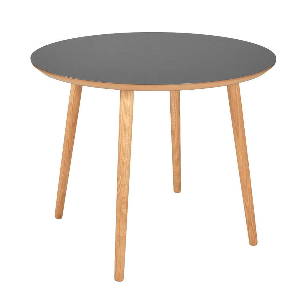 Se Ronda - Spisebord i 6 linoleumsfarver, ø 100 cm. Grå ❤ Kæmpe udvalg i 3-nordic - Køb online på udsalg og tilbud lige nu ❤ Hurtig levering til lave fragtpriser - Varenummer: 3-nordic-3957-5821 og barcode / Ean: på lager - Udsalg på Spisestue - Spiseborde - Nordiske designs - enkelt, tidløst og elegant Spar helt op til 57% - Over 739 kendte brands på udsalg