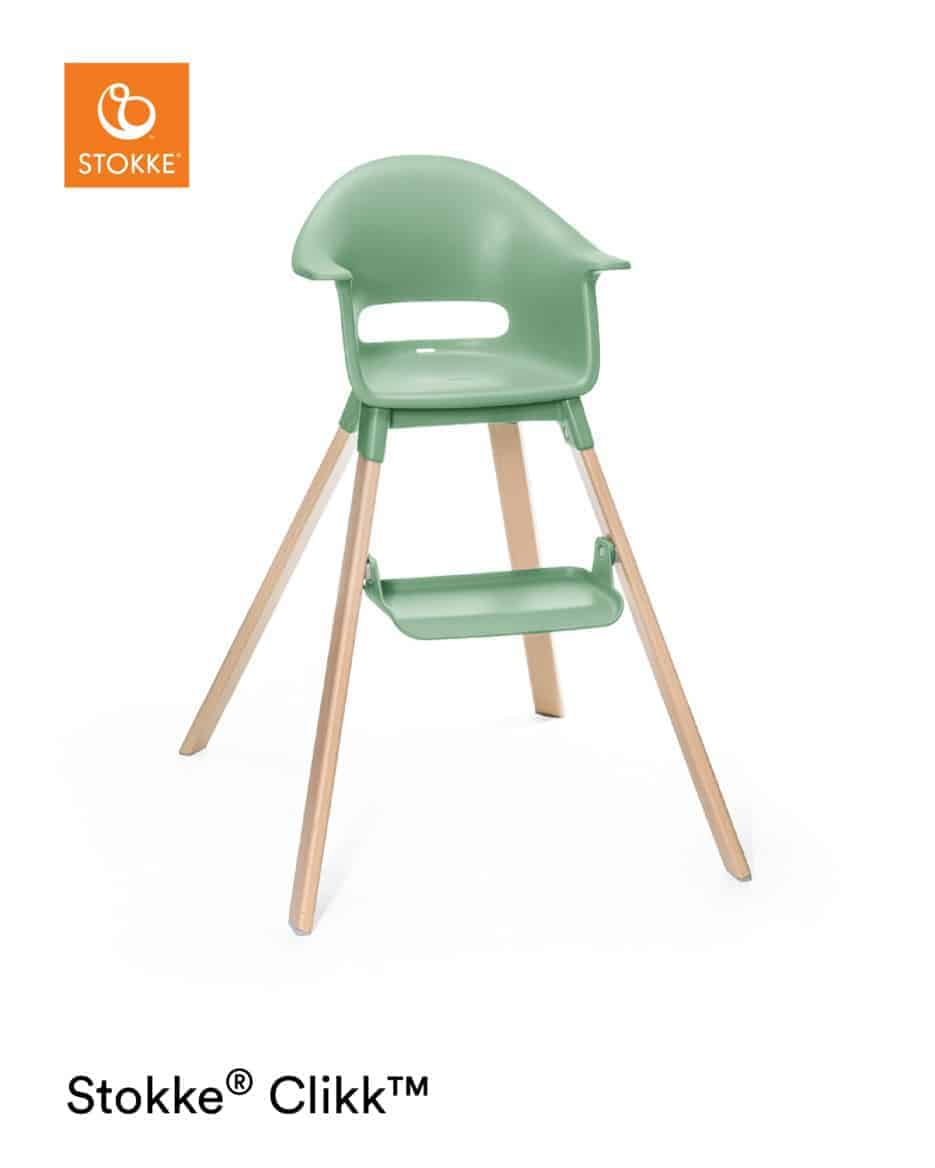 Stokke Clikk højstol i farven Clover Green med bakke og sele