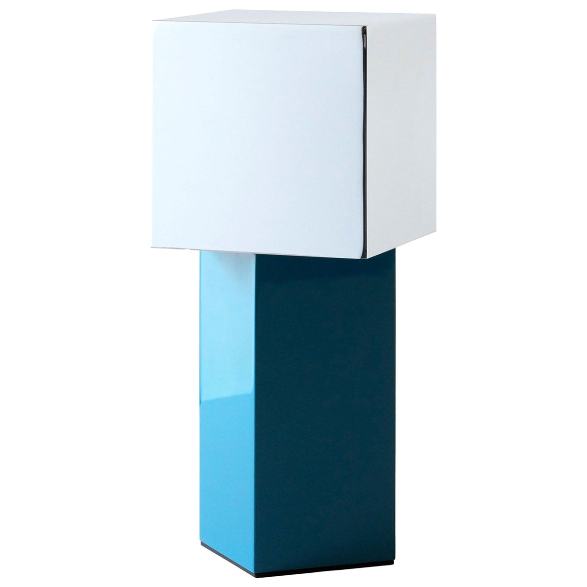 &Tradition Pivot ATD7 bærbar lampe i blue silver med vinklet geometrisk skærm
