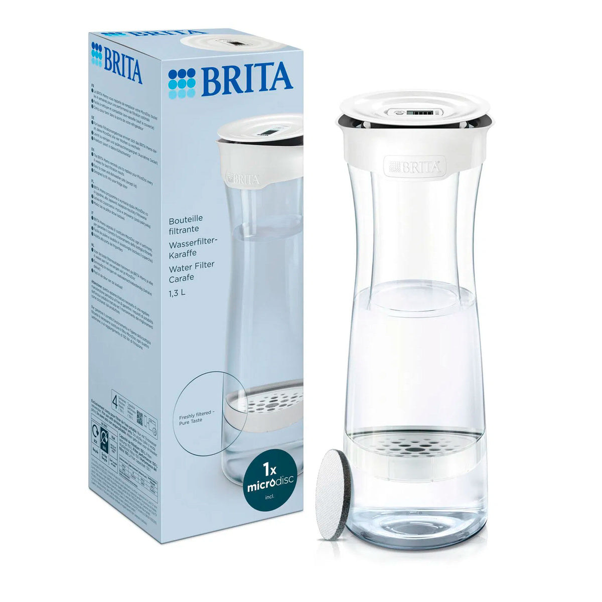 Hvid Brita vandkaraffel med slank form til filtreret vand
