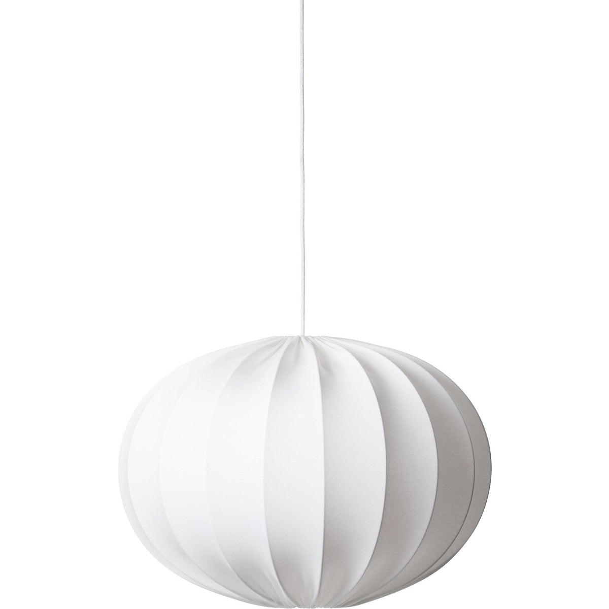 Hvid oval loftslampe i bomuldsstof fra Watt & Veke, 65 cm, hængende fra loftet