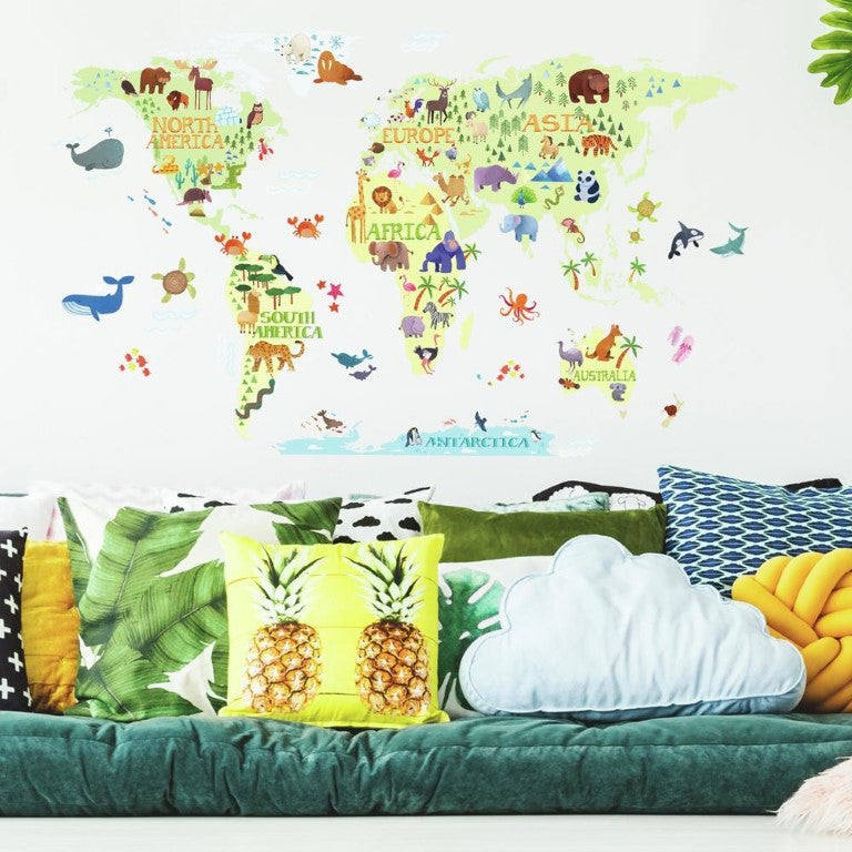 Se Verdens Kort til børn Gigant Wallstickers ✔ Kæmpe udvalg i Roommates - Køb online på udsalg og tilbud lige nu ✔ Super billig fragt og lynhurtig levering - Varenummer: MMAction-216069 og 34878739632 på lager - Udsalg på Wallstickers til børneværelset Spar helt op til 79% - Over 739 kendte mærker på udsalg