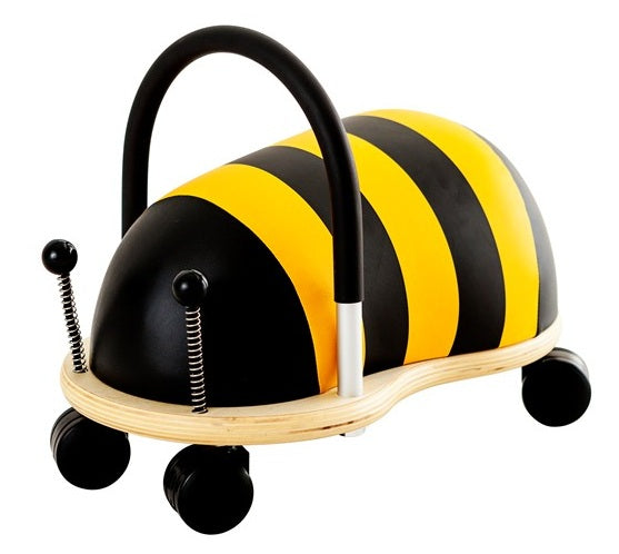 Se Wheely Bug Lille Bi ✔ Kæmpe udvalg i Wheely Bug - Køb online på udsalg og tilbud lige nu ✔ Lav fragtpris og hurtig levering - Varenummer: MMAction-1728201 og 5707152082018 på lager - Udsalg på Wheely Bug Op til 57% rabat - Kendte mærker på udsalg – over 1.329 mærker