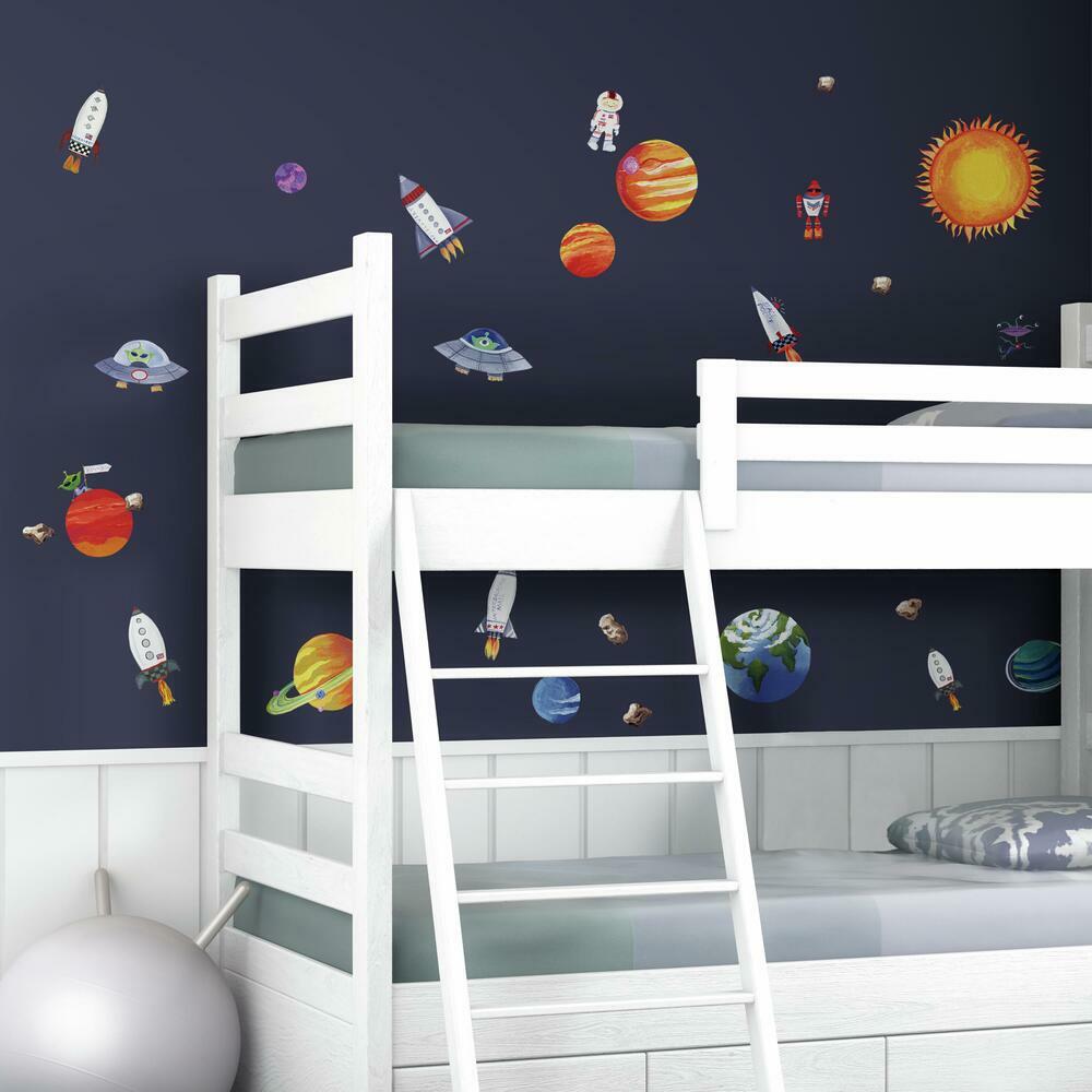 Se Ydre Rum Wallstickers ✔ Kæmpe udvalg i Roommates - Køb online på udsalg og tilbud lige nu ✔ Super billig fragt og lynhurtig levering - Varenummer: MMAction-216007 og 34878874630 på lager - Udsalg på Wallstickers til børneværelset Spar stort – op til 53% - Over 2.739 mærker med daglige tilbud