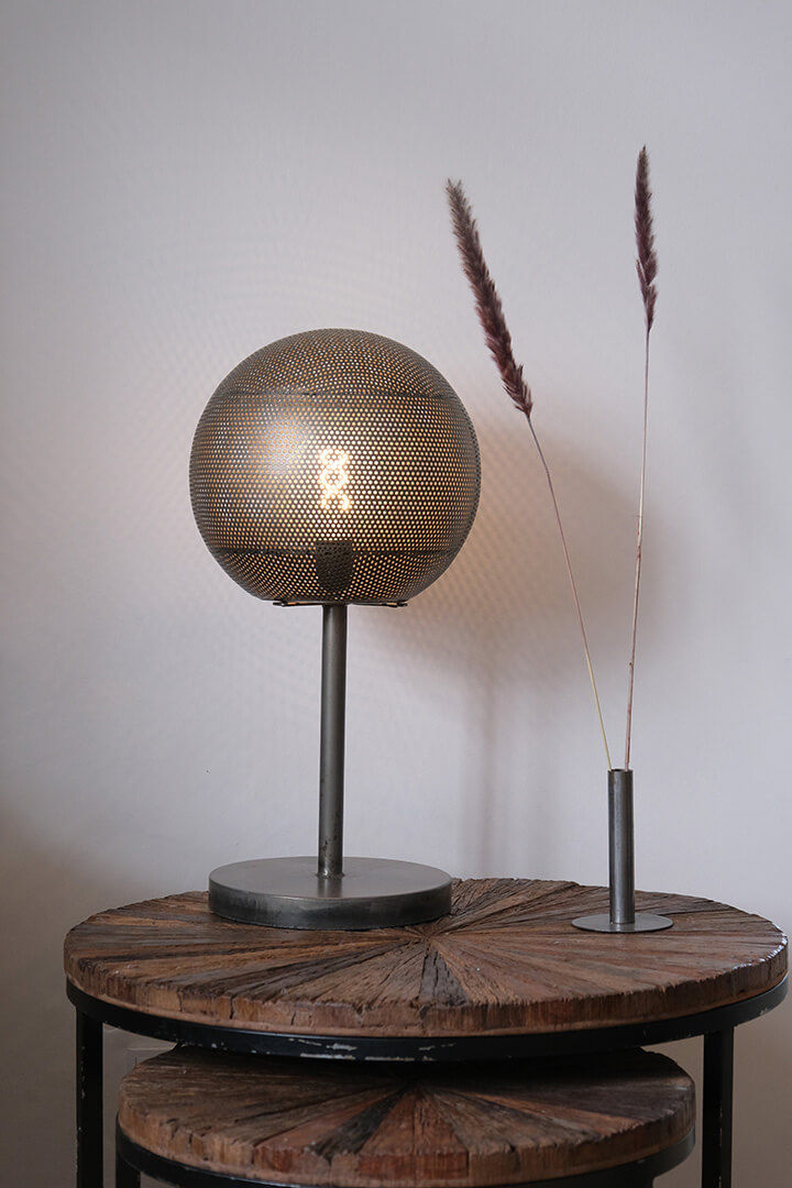 Se Trademark Living Moonlight bordlampe ❤ Kæmpe udvalg i Trademark Living - Køb online på udsalg og tilbud lige nu ❤ Billig fragt • Hurtig levering - Varenummer: Bolig&Haven-47671227875658 og barcode / Ean: 5740002244457 på lager - Udsalg på Store besparelser – op til 67% - Et af Danmarks største udvalg – 2.739+ brands