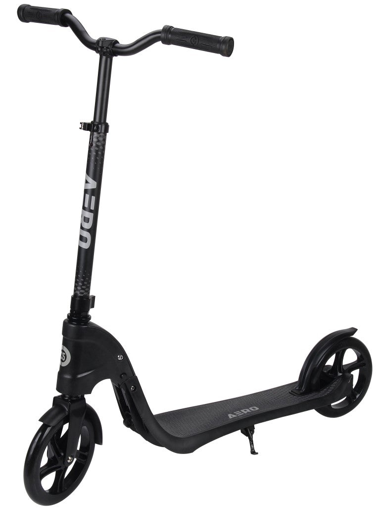Se Aero XL Pro 200mm Løbehjul, Sort ✔ Kæmpe udvalg i MCU-Sport - Køb online på udsalg og tilbud lige nu ✔ Billig fragt • Hurtig levering - Varenummer: MMAction-12441 og 5712548124418 på lager - Udsalg på Løbehjul med store hjul Spar op til 51% - Over 785 kendte mærker på udsalg