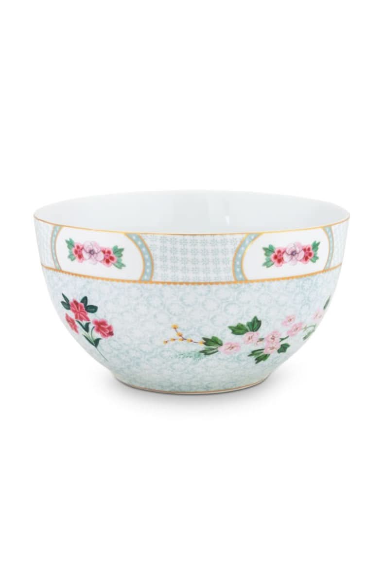 Se billigt tilbud på Bowl Blushing Birds White 18cm! Spar op til 51% på Pip Studio. Hurtig levering, billig fragt. Varenummer: CADEC-51.003.117. Udsalg nu!