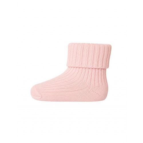 Baby ankelstrømper i merino uld med ombuk fra MP Denmark, farven light pink, størrelse 19/21