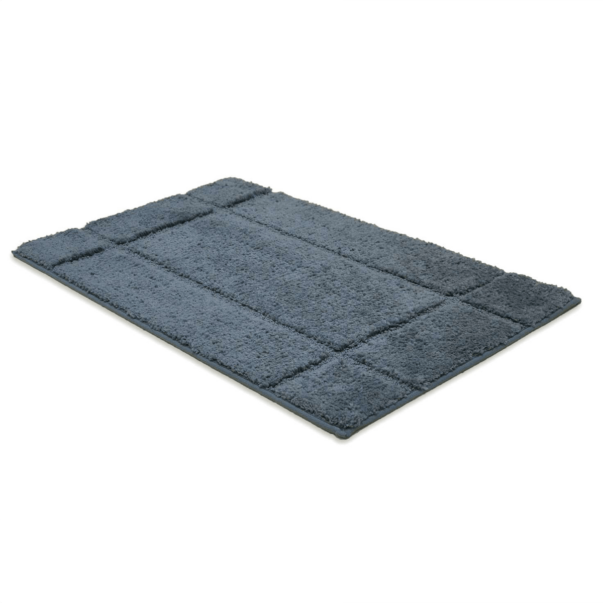 Dueblå bademåtte på 50 x 80 cm på badeværelsesgulv