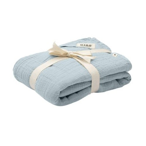 BIBS Muslin Swaddle nusseklud og stofble til baby i en af BIBS' farver