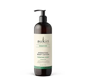 Se Sukin Body Lotion Hydrating Signature 500 ml. ✔ Kæmpe udvalg i Sukin - Køb online på udsalg og tilbud lige nu ✔ Super billig fragt og lynhurtig levering - Varenummer: Helsegrossisten-52235 og 9327693000423 på lager - Udsalg på Personlig pleje > > Spar helt op til 73% - Over 739 kendte mærker på udsalg