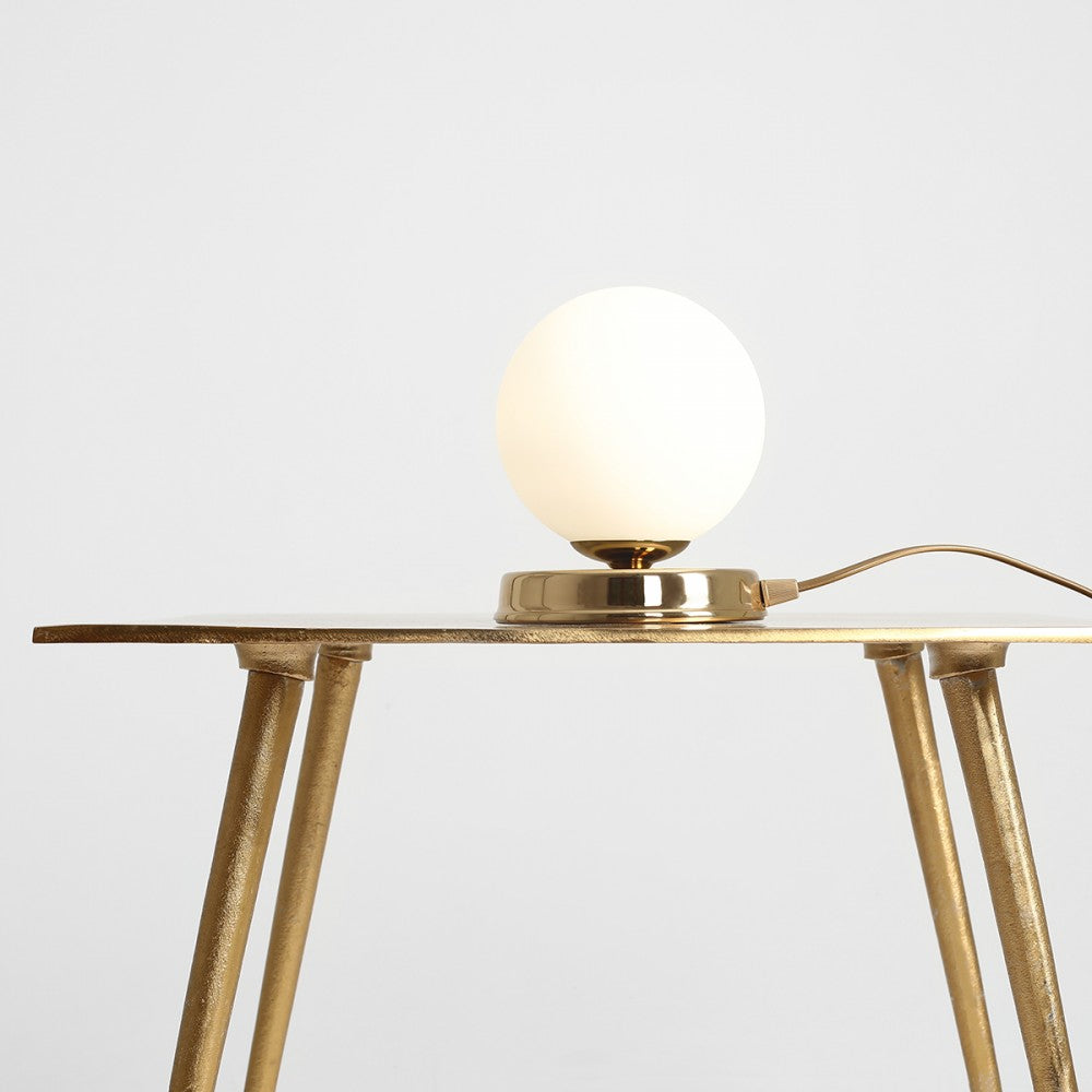 Se Hazme - Bordlampe i guld og hvidt glas, ø 14 cm ❤ Kæmpe udvalg i 3-nordic - Køb online på udsalg og tilbud lige nu ❤ Meget billig fragt og hurtig levering - Varenummer: 3-nordic-3282 og barcode / Ean: på lager - Udsalg på Lamper - Bordlamper Store besparelser – op til 71% - Store besparelser på over 2.281 brands