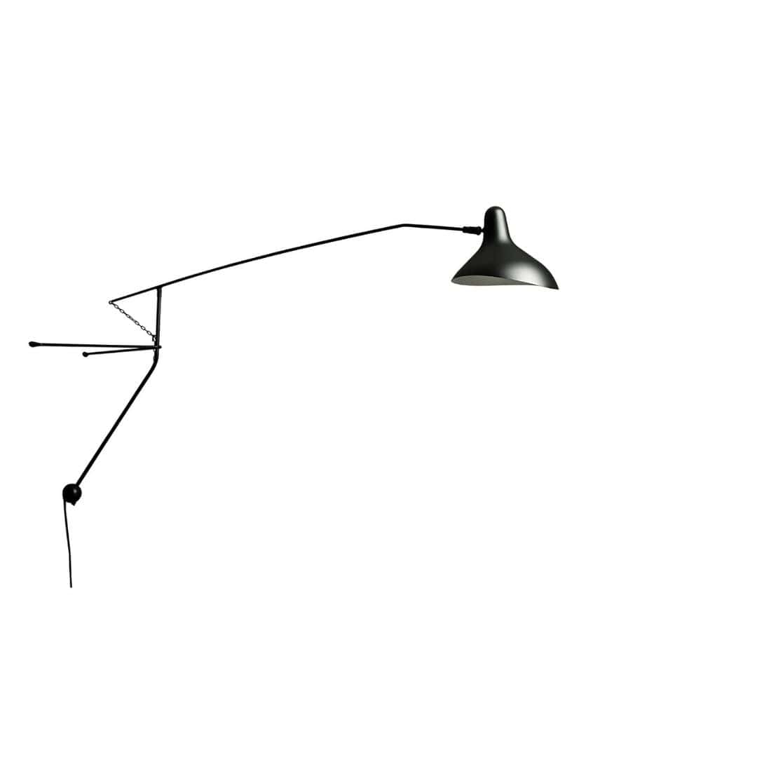 Sort BS2 væglampe fra Mantis designet af Bernard Schottlander