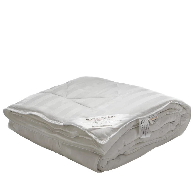 Butterfly Silk babydyne fra Quilts of Denmark med silke og bambus
