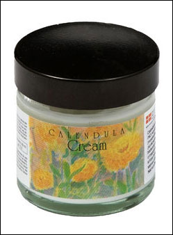 Se Rømer Calendula Creme 60 ml. ✔ Kæmpe udvalg i Rømer - Køb online på udsalg og tilbud lige nu ✔ Billig fragt og hurtig levering - Varenummer: Helsegrossisten-19058 og på lager - Udsalg på Personlig pleje > Håndcreme > Op til 63% rabat - Over 1.329 mærker på online udsalg