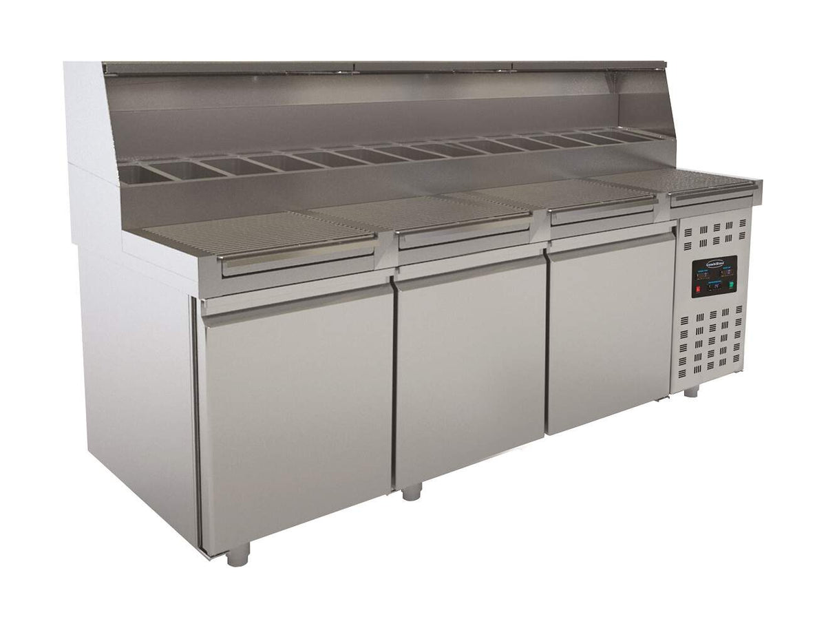 Combisteel pizzadisk med tre kølede skabe og 720 liters kapacitet